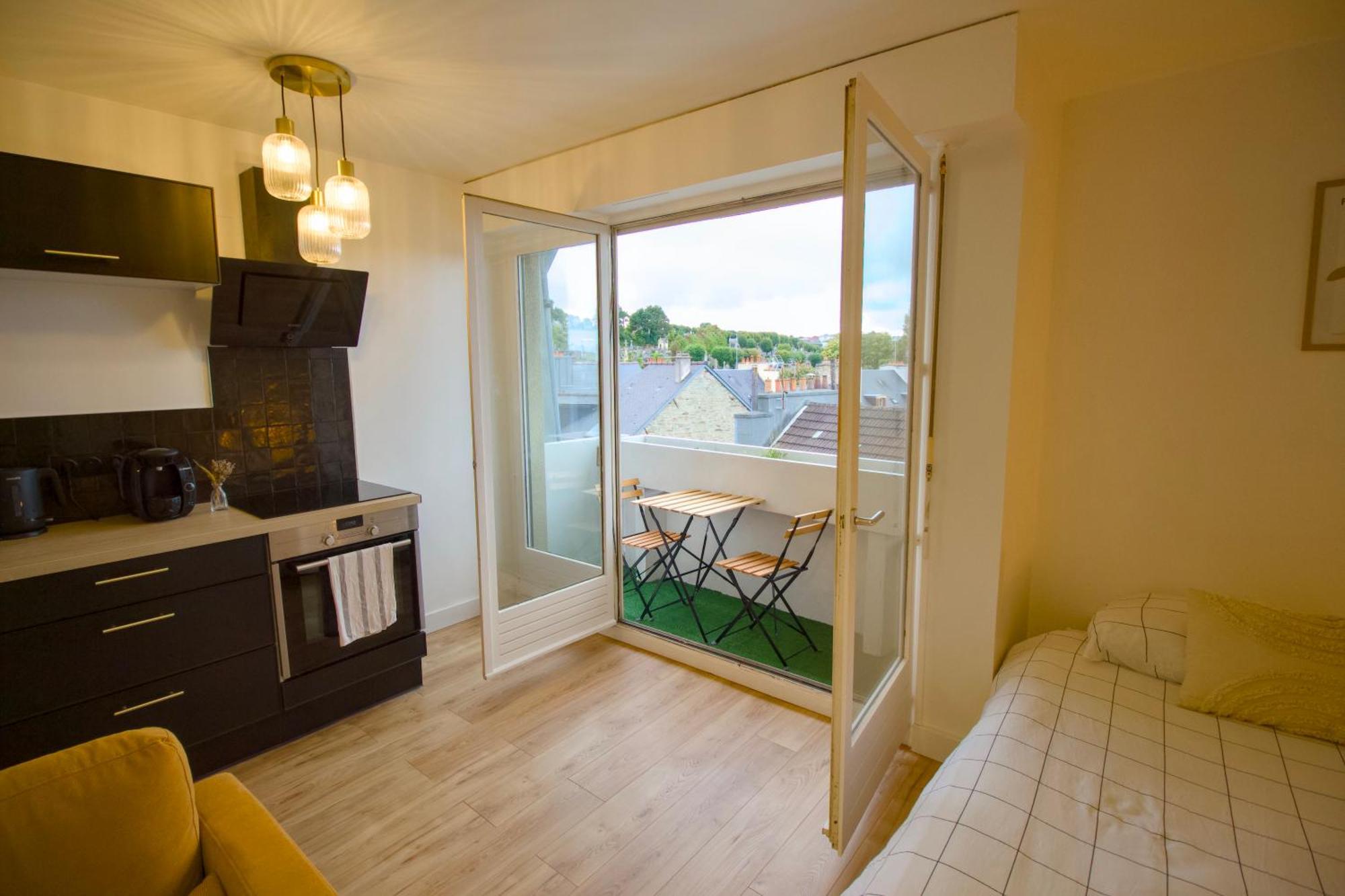 La Duche - Neuf Central, Calme, Vue Sur Les Toits De Et Parking, Intendance Luxury Host Apartment *